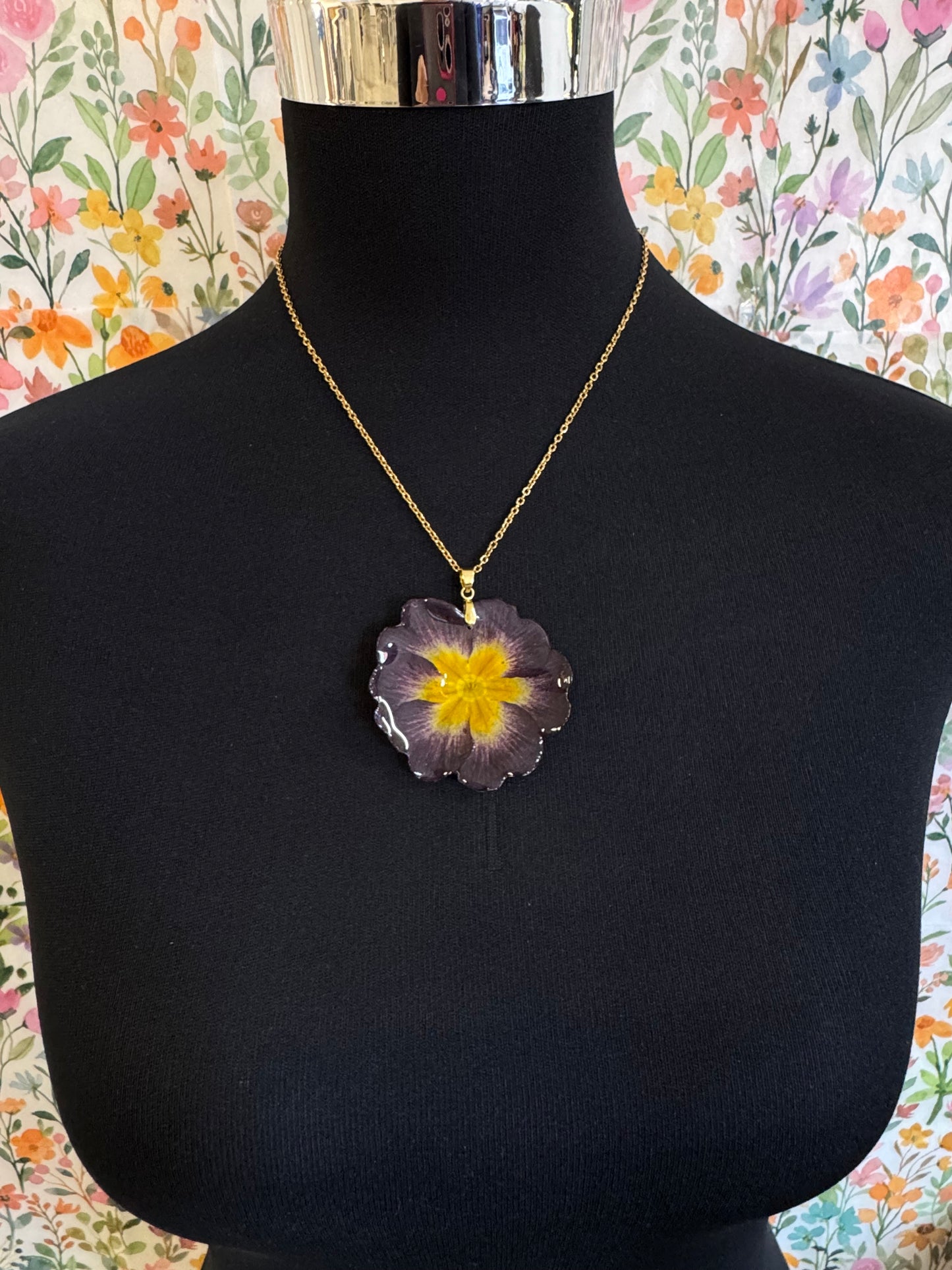 Collar Primula Carmesí